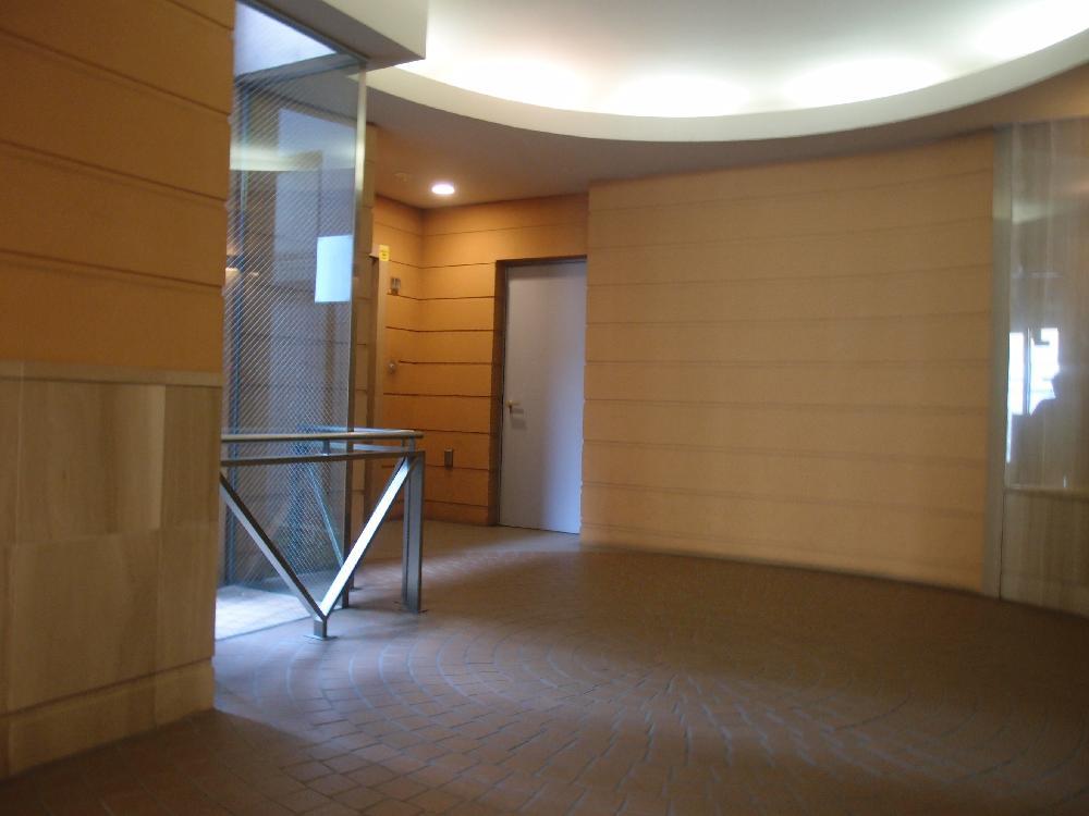 Entrance. entrance ・ elevator hall