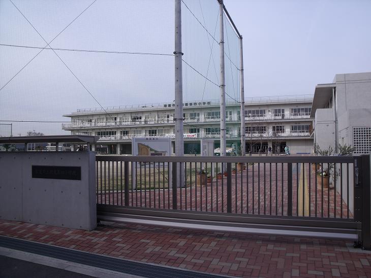 Primary school. Asaka Municipal Asaka 503m until the fourth elementary school