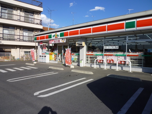 Convenience store. Thanks Asaka Oka chome store up (convenience store) 616m