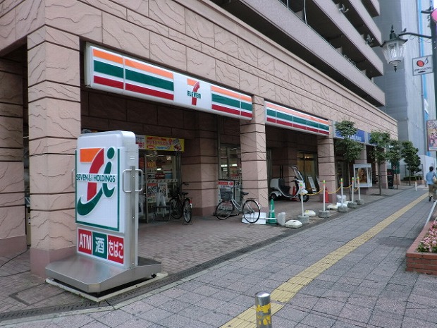 Convenience store. 431m to Seven-Eleven (convenience store)