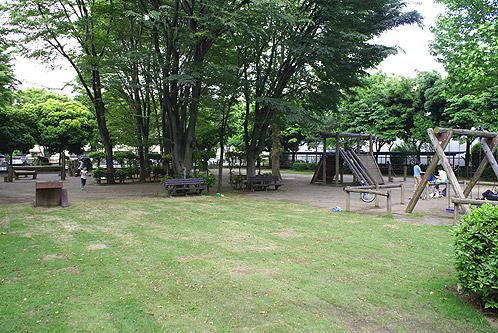 park. Asaka to Central Park 320m