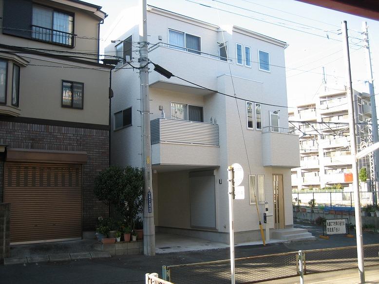 Construction ・ Construction method ・ specification. The seller already subdivision site ・  ・  ・ Paste exterior wall siding board