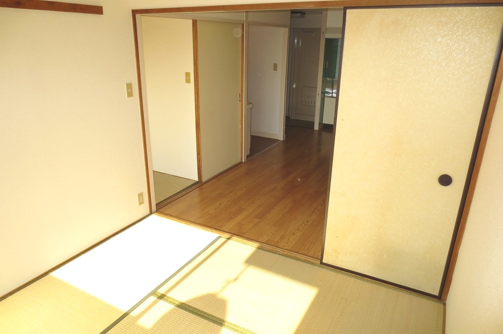 Other. Japanese-style room 4.5 Pledge ⇒DK