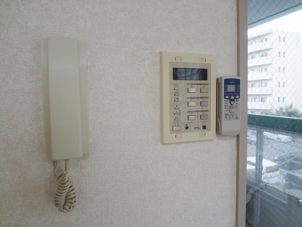 Other room space. Intercom, Wired switch