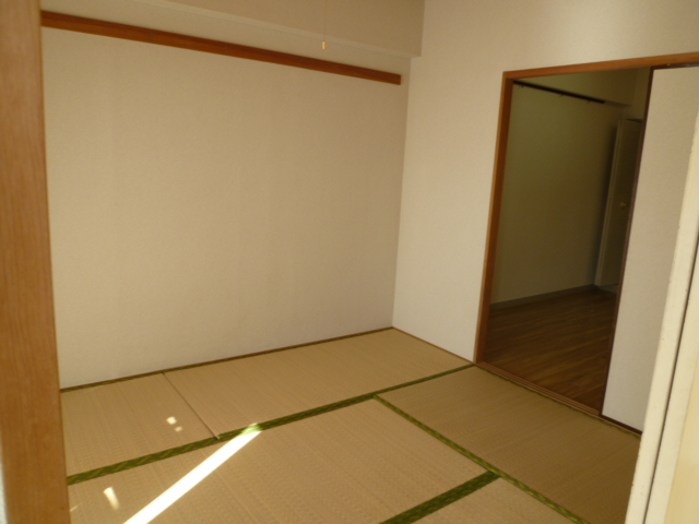 Other room space. It is a photograph of another room of the same type. 