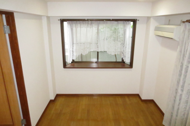 Living and room. Same property, It is a photograph of a different type of room