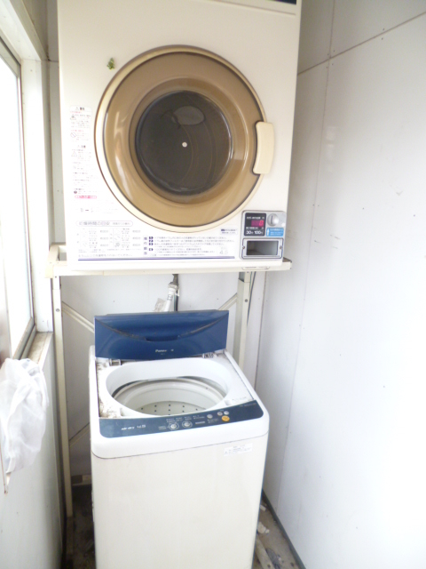 Other common areas. Washing machine that can be used free of charge ・ Dryer