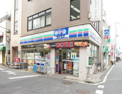 Convenience store. Three F Asaka Station south exit shop until the (convenience store) 243m