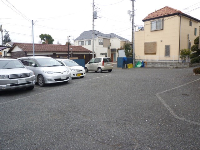 Parking lot