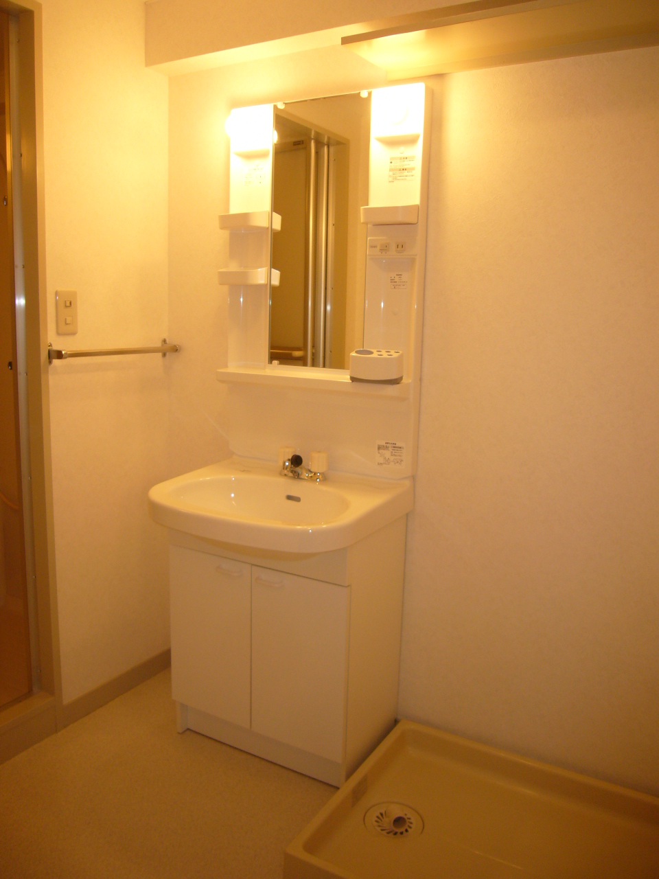 Washroom. Other Room No. ☆ Separate vanity