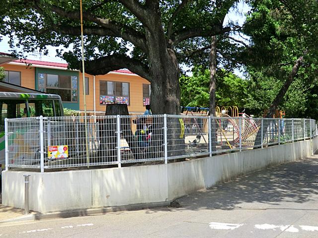 kindergarten ・ Nursery. 1000m to the kindergarten of Miho