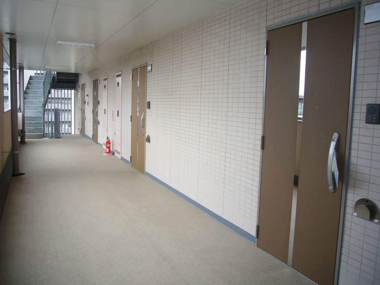 Other common areas. Spacious shared hallway