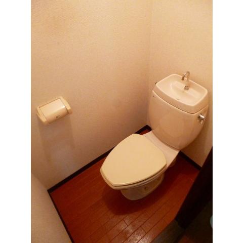 Toilet