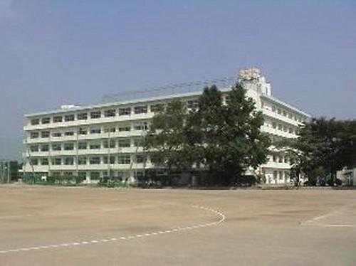 Junior high school. Katsuyori 900m until junior high school