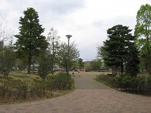 park. Katsuyori 700m until the original Memorial Park