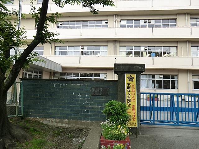 Junior high school. Fujimi Tatsuhigashi until junior high school 609m