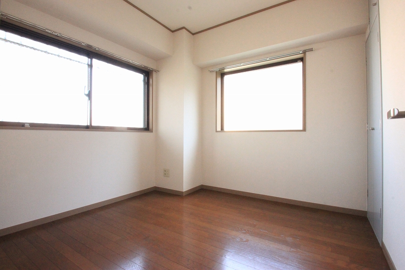 Other room space.  ■ The same type Similar photo ■