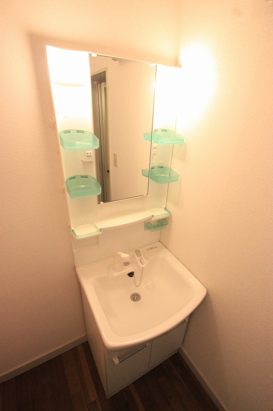 Washroom.  ■ Same apartment It is similar to photo