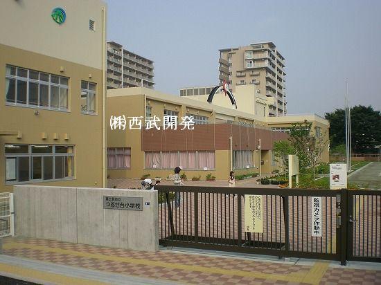 Primary school. 450m to Fujimi Municipal Tsuruse stand elementary school