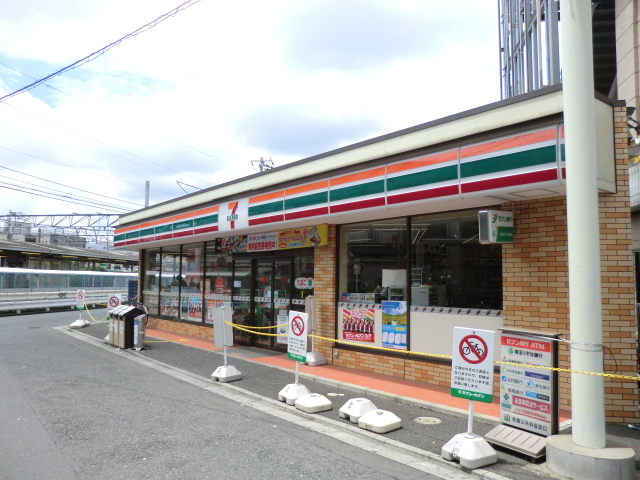 Convenience store. Seven-Eleven Fujimi Higashimizuhodai 3-chome up (convenience store) 521m