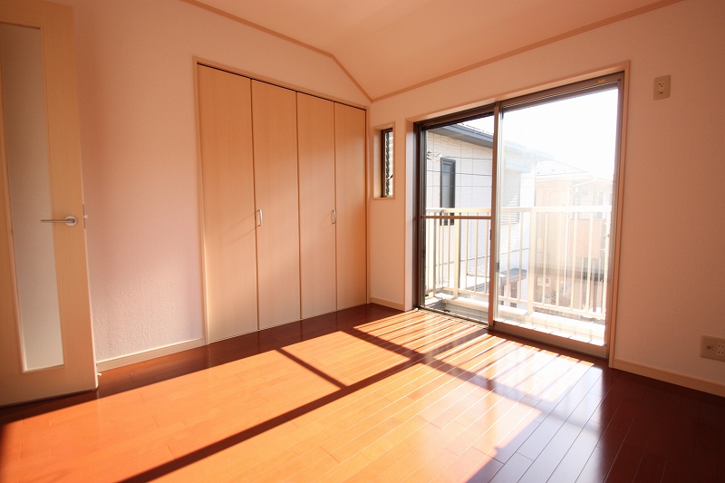 Living and room.  ■ Same apartment It is similar to photo