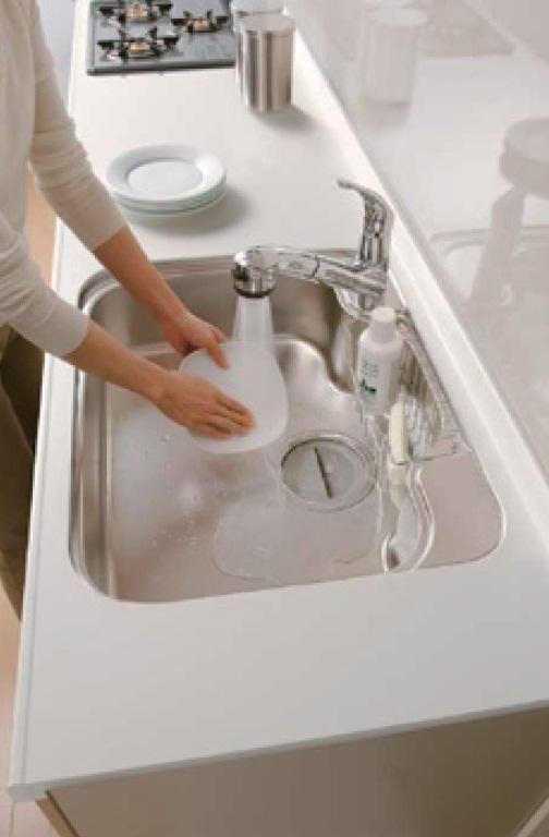 Other Equipment. Quiet sink, By suppressing the sound, such as water splashes, Even if the washing in the late middle of the night, The sound does not sound in the room. 