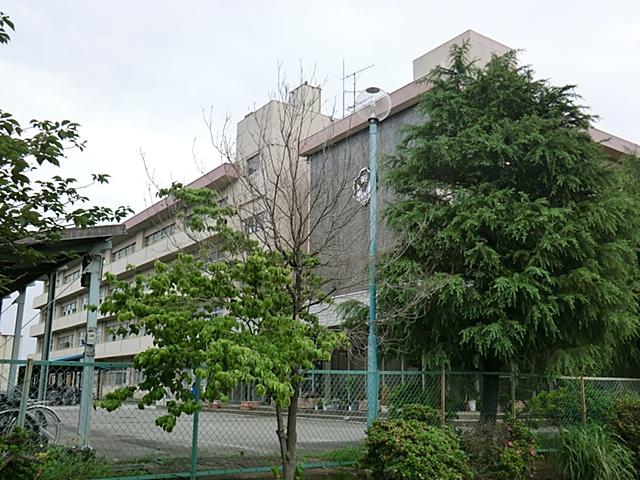 Junior high school. Fujimi Tatsuhigashi until junior high school 1820m