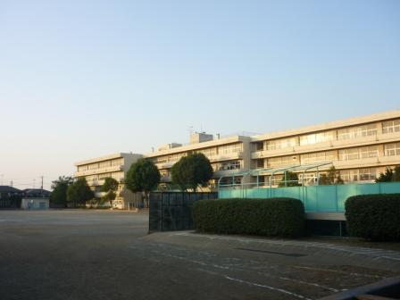 Primary school. 319m to Fujimi Municipal Mizuhodai elementary school (elementary school)