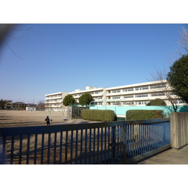 Primary school. 422m to Fujimi Municipal Mizuhodai elementary school (elementary school)