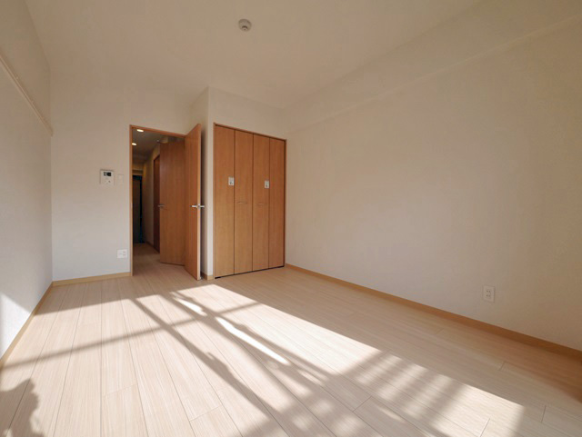 Other room space. Vinyl flooring