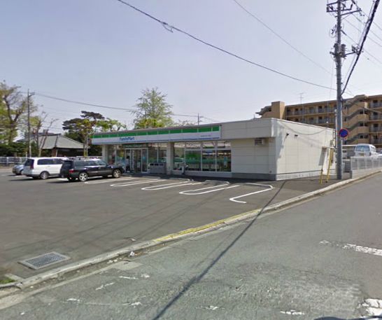 Convenience store. 150m to Family Mart (convenience store)