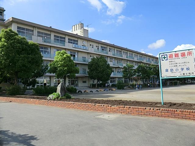 Primary school. 1200m to Suwa elementary school