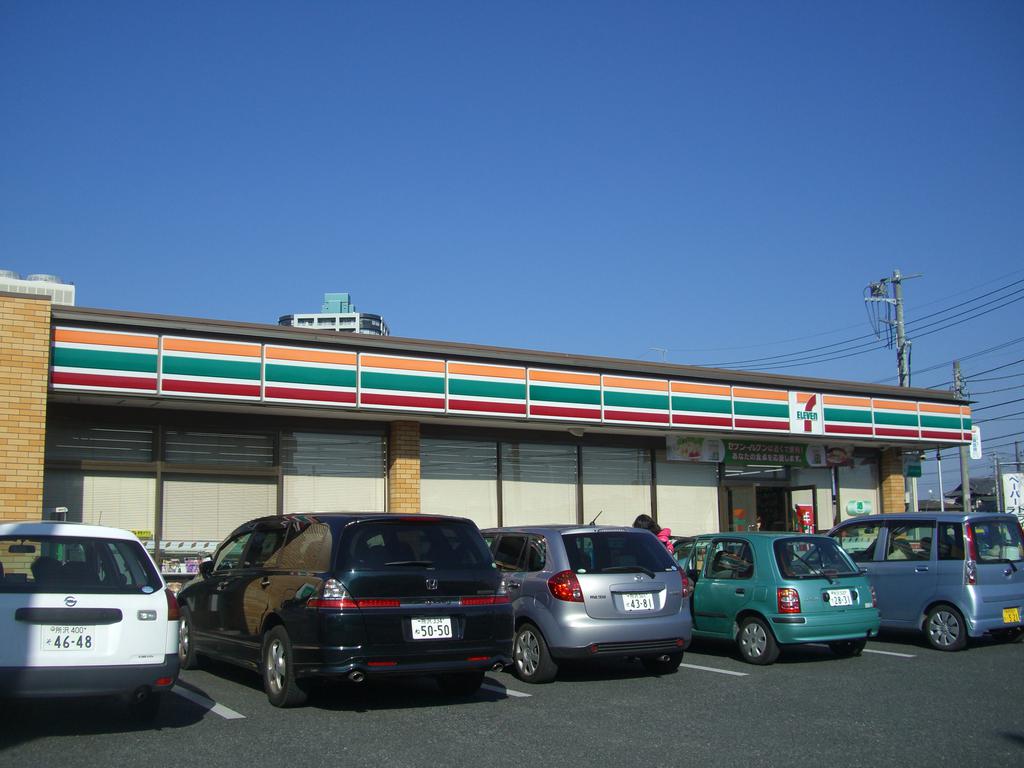 Convenience store. Seven-Eleven 741m to Ohi City Sawamise (convenience store)