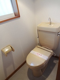 Toilet. toilet.
