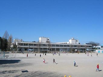 Primary school. Fujimi Municipal Sekizawa to elementary school 760m