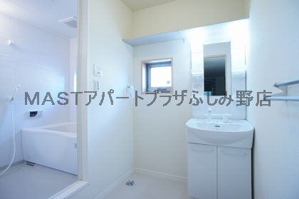 Washroom.  ■ Same construction company It is similar to photo