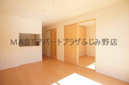 Living and room.  ■ Same construction company It is similar to photo