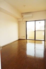 Living and room. All Western-style ☆