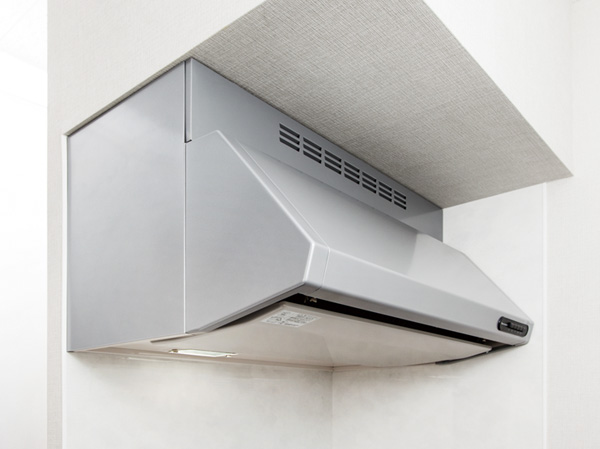 Kitchen.  [Range food] Standard equipped with a removable baffle on the inlet. Large range hood will strongly discharge the smoke and smell.  ※ Some types are thin range hood.