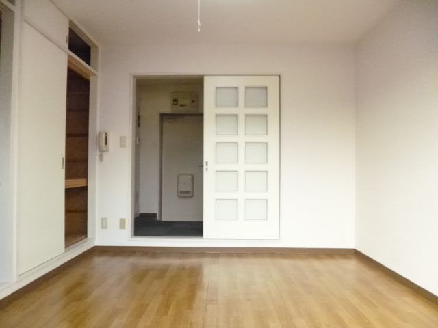 Living and room