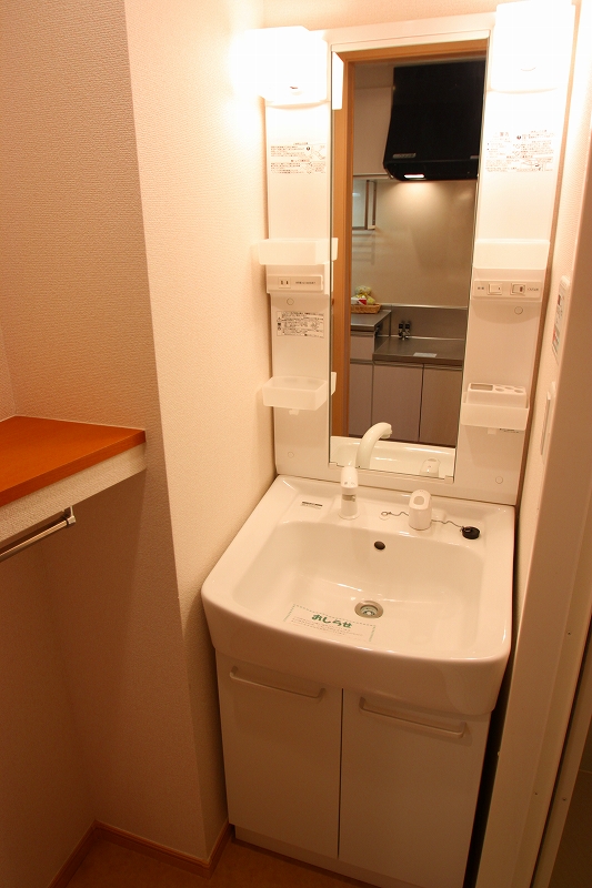 Washroom. ■ Same apartment It is similar to indoor photo