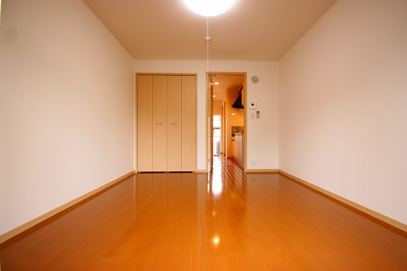 Living and room. ■ Same apartment It is similar to indoor photo