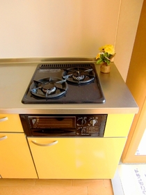 Kitchen.  ◆ It comes with a two-burner gas stove + grill ◆