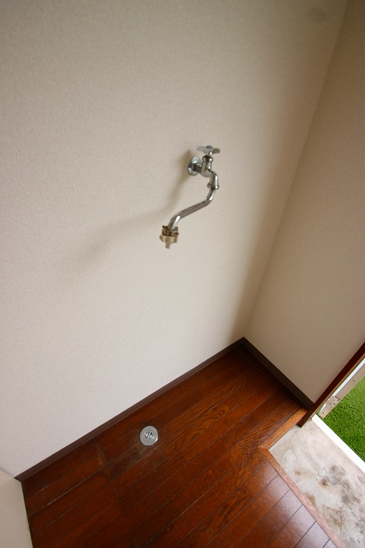 Washroom. ■ Same apartment It is similar to photo