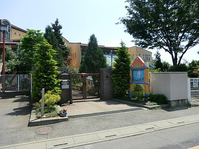 kindergarten ・ Nursery. 957m to the village nursery school of wind