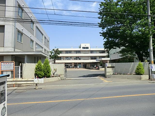 Junior high school. Fujimino 1634m to stand Oi junior high school