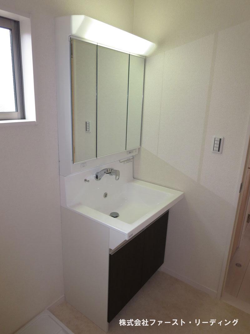 Wash basin, toilet. Vanity shampoo dresser It is with the mirror anti-fog function! (Same specification equipment)