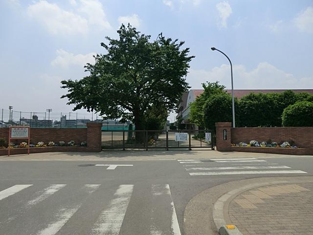 Junior high school. 2080m to Oi east junior high school