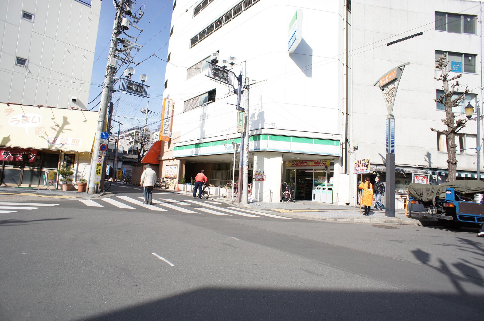 Convenience store. FamilyMart Kamifukuoka north exit store up (convenience store) 705m