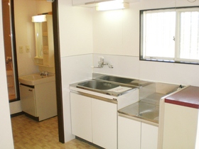 Kitchen. Two-burner stove is can be installed